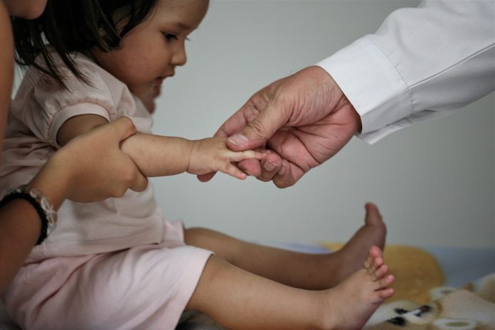 Este epilepsia ereditară – Iată ce trebuie să știi despre apariția bolii și posibilitatea transmiterii la copii Este epilepsia ereditară – Iată ce trebuie să știi despre apariția bolii și posibilitatea transmiterii la copii
