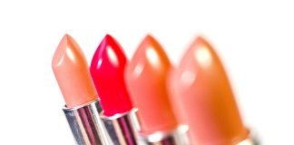 Rujul portocaliu – machiaj senzual, în tendințele modei din această vară Rujul portocaliu – machiaj senzual, în tendințele modei din această vară