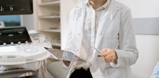 Cum se pot trata rapid și eficient infecțiile joase sau vulvovaginitele? În ce constă consultația ginecologică? Cum se pot trata rapid și eficient infecțiile joase sau vulvovaginitele? În ce constă consultația ginecologică