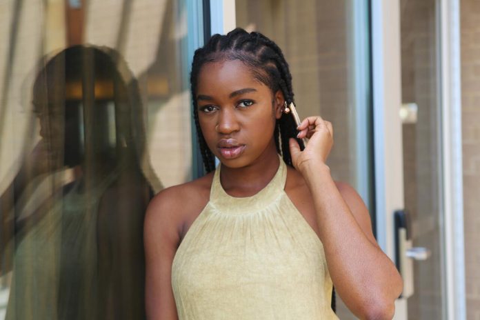 Vezi cele mai frumoase coafuri 2015-2016 recomandate pentru Crăciun și Anul Nou