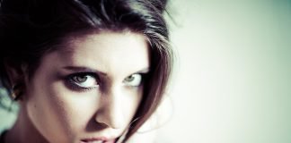 Coafuri elegante cu un aer vintage la modă în acest an Coafuri elegante cu un aer vintage la modă în acest an