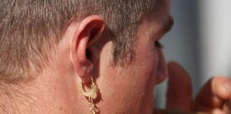 Bijuterii piercing de ureche, un mod simplu de a-ţi accentua frumuseţea Bijuterii piercing de ureche, un mod simplu de a-ţi accentua frumuseţea