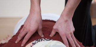 Shiatsu, masaj terapeutic pentru spate – Află cât de ușor poți scăpa de durerile de spate.