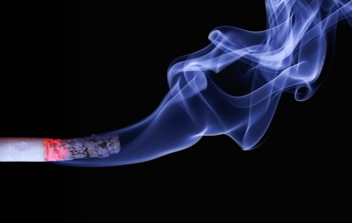 Fumatul are un impact negativ asupra copiilor – Află cât de rău le faci propriilor copii dacă fumezi Fumatul are un impact negativ asupra copiilor – Află cât de rău le faci propriilor copii dacă fumezi