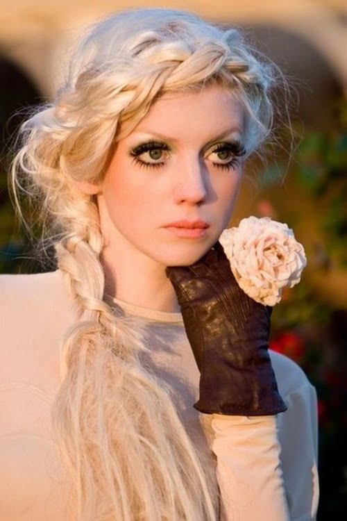 Coafură deosebită cu părul împletit, Foto: hairstylemen20.com