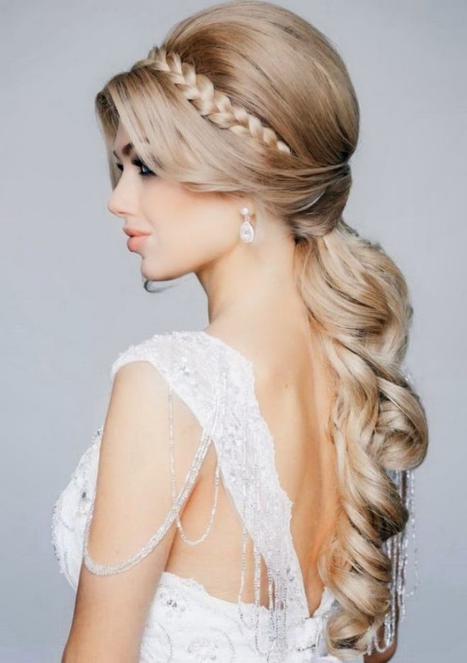 Coafură elegantă pentru păr lung, Foto: hairstylemen20.com