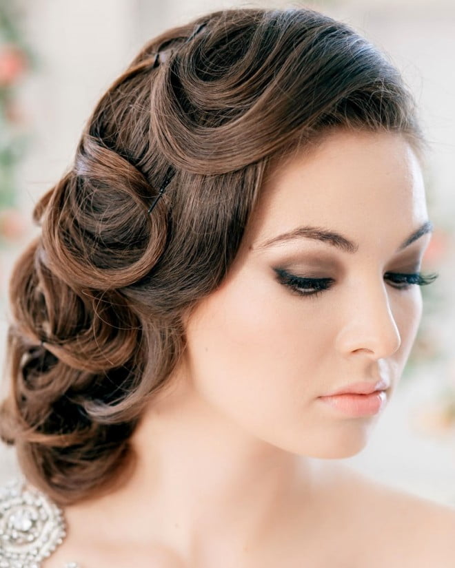 Coafură romantică pentru mireasă, Foto: dreamwedding.pl