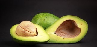 10 trucuri de frumusețe ciudate care îți pot face viața mai ușoară 10 trucuri de frumusețe ciudate care îți pot face viața mai ușoară