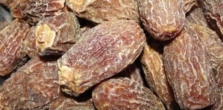 Pastă de curmale - îndulcitor natural făcut în casă care poate înlocui zahărul din prăjituri