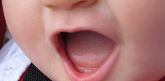 Febră la apariția dinților la copii – Ce trebuie să știi despre această etapă din viața lor? Febră la apariția dinților la copii – Ce trebuie să știi despre această etapă din viața lor