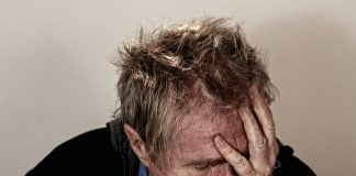 Ce ne semnalează o durere de cap însoțită de stări de vomă Ce ne semnalează o durere de cap însoțită de stări de vomă