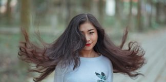 Coafuri pentru păr des, elegante și în tendințele modei Coafuri pentru păr des, elegante și în tendințele modei