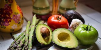 Legume verzi, fructe, cereale și leguminoase - alimentele bogate în substanțe nutritive