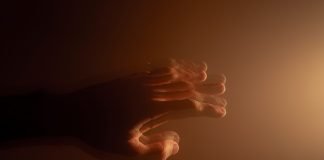 Care sunt semnele și simptomele bolii Parkinson și ce tipuri de tratament pot fi aplicate? Care sunt semnele și simptomele bolii Parkinson și ce tipuri de tratament pot fi aplicate