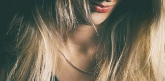 Coafuri deosebite, sofisticate și simplu de realizat Coafuri deosebite, sofisticate și simplu de realizat