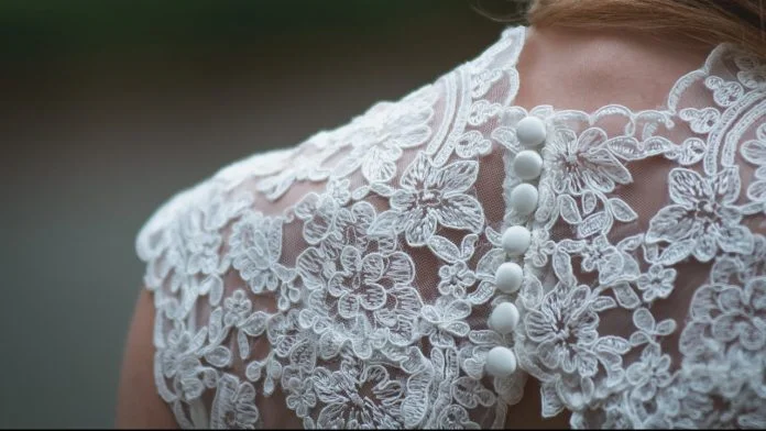 Fericirea în stil boem văzută prin dantelă – Vezi cele mai frumoase rochii din dantelă