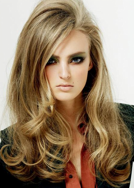 Păr lung ondulat tapat, Foto: qwled.com