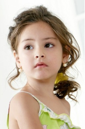 Coafură simplă, Foto: cmachambre.wordpress.com