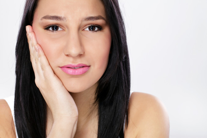 Durere la obraz după intervenţia stomatologică, Foto: wisdomteethonly.com
