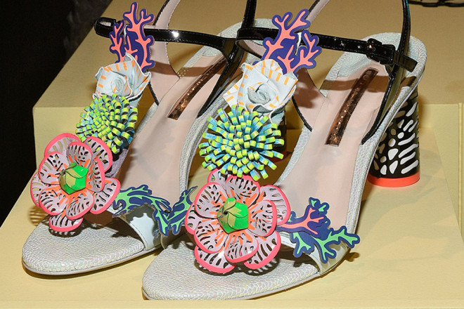 Sandale cu ornamente interesante în colecția Sophia Webster, Foto: talkshoes.com