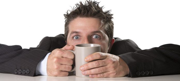 prea multă cafea cauzează insomnie și nervozitate
