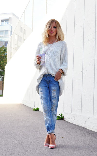 Jeanși boyfriend cu sandale cu toc înalt, Foto: cheapoutfit.blogspot.ro