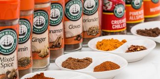 10 condimente vegetale cu efecte medicinale – Află de ce este bine să mănânci și puțin condimentat