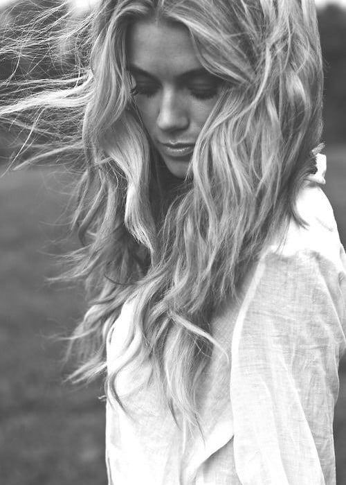 Coafură modernă Beach Waves, Foto: thesimplybeloved.com