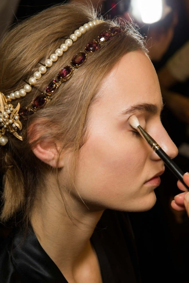 Machiaj cu fard în nuanță cât mai naturală, Foto: glammglam1.blogspot.ro