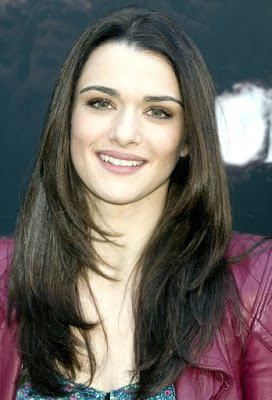 Coafură cu părul lung pentru femei cu fața rotundă, Foto: imbbpullzone.laedukreationpvt.netdna-cdn.com