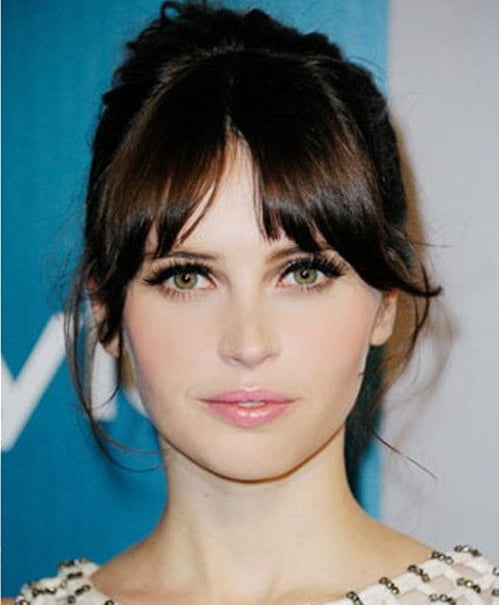 Coafură elegantă cu părul prins în coc, Foto: stylestime.net