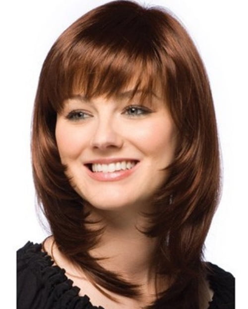 Coafură pentru femei cu fața rotundă și păr de lungime medie, Foto: stylestime.net