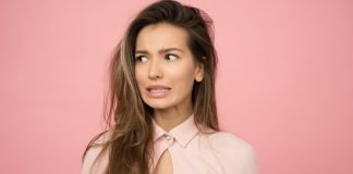 Căderea părului – Cauze și tratamente făcute acasă