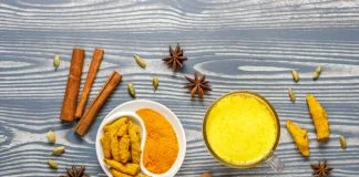 Detoxifierea organismului cu turmeric – Acest condiment subțiază sângele, elimină toxinele din organism