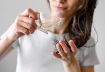 Transformă-ți părul obosit într-o podoabă strălucitoare cu 4 remedii de salon acasă!