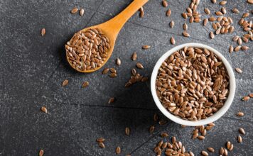 Tratament cu semințe de in: multiple beneficii pentru păr și sănătate